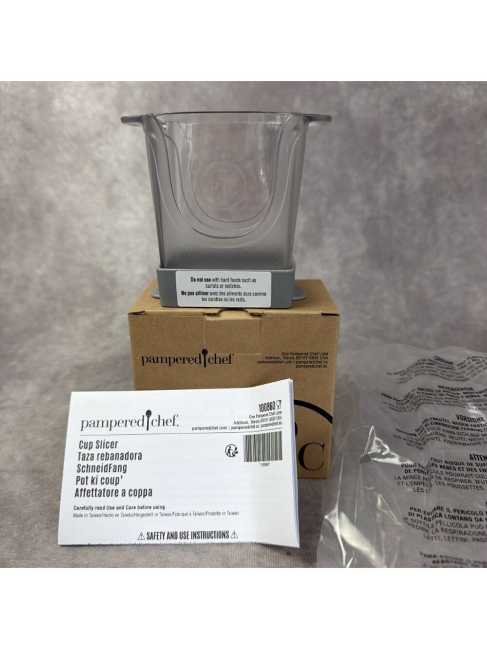 New Pampered Chef Cup Slicer - Item #100860 Fruit Vegetable